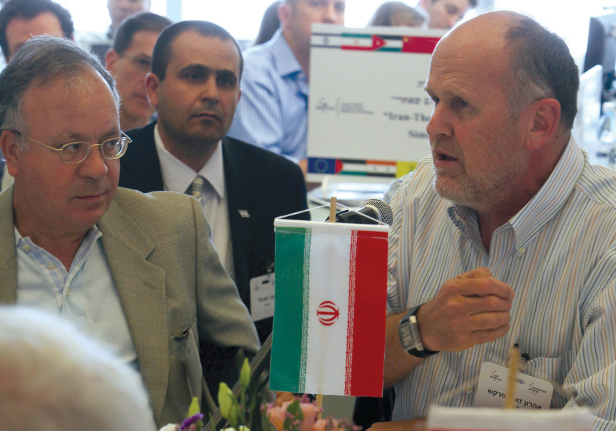 FORMER IDF intelligence chief Aharon Zeevi Farkash (right), playing Iran, sits with experts during an Iran wargame in Herzliya in 2010 Photo By: REUTERS/NIR ELIAS FORMER IDF intelligence chief Aharon Zeevi Farkash (right), playing Iran, sits with experts during a