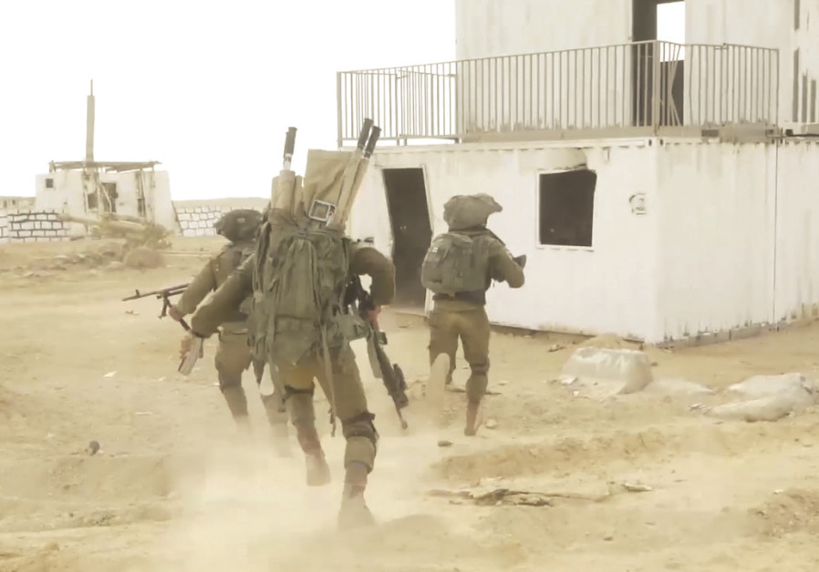 SOLDIERS PARTAKE in the IDF’s combined ground officers course on the Bahad 1 base in the Negev Photo By: IDF SPOKESPERSON'S UNIT SOLDIERS PARTAKE in the IDF’s combined ground officers course on the Bahad 1 base in the Negev