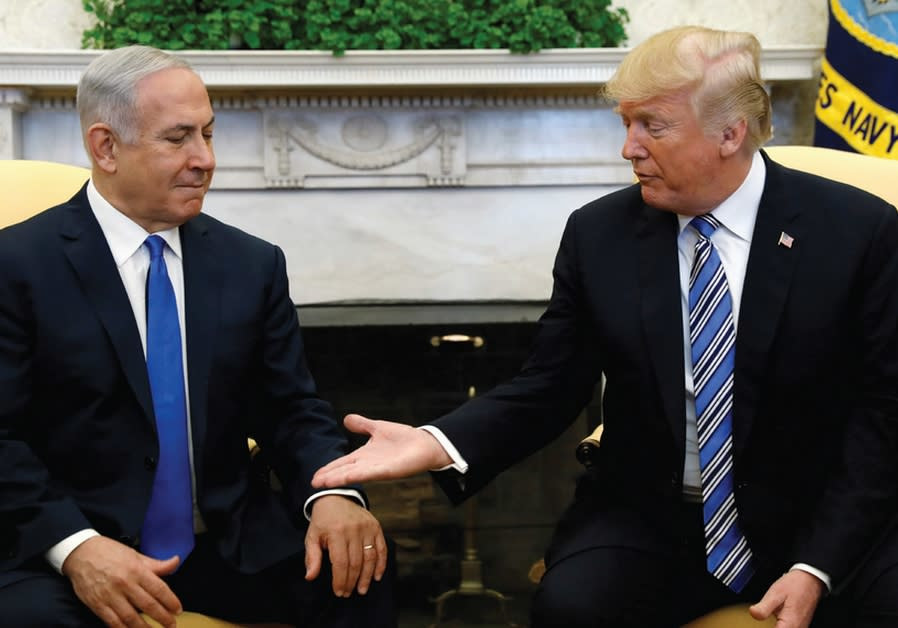 PRIME MINISTER Benjamin Netanyahu meets with US president Donald Trump in the Oval Office of the White House in Washington, 2018 Photo By: KEVIN LAMARQUE/REUTERS PRIME MINISTER Benjamin Netanyahu meets with US president Donald Trump in the Oval Office of the Whi