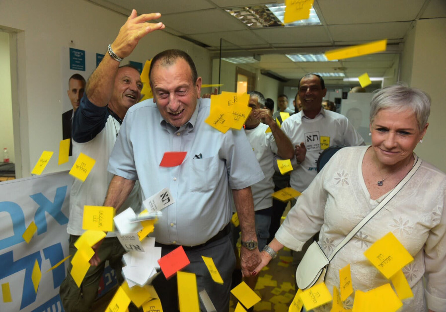 Ron Huldai with his wife Yael after winning his fifth term in office as mayor of Tel-Aviv Photo By: SASSONI AVSHALOM It’s business as usual in Tel Aviv