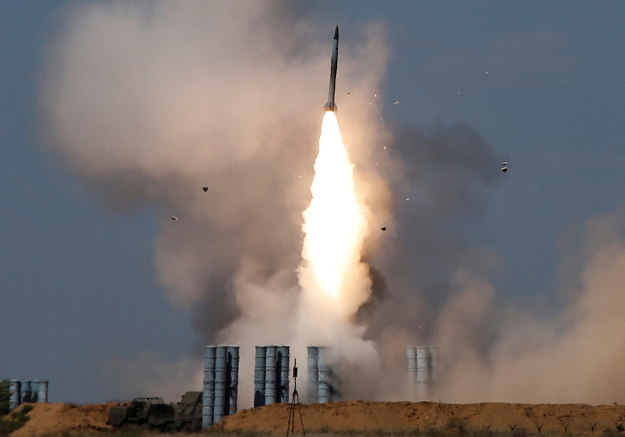An S-300 air defense missile system launches a missile during the International Army Games 2017 outside Astrakhan, Russia August 5, 2017 Photo By: REUTERS/MAXIM SHEMETOV Russia establishes channel for Israel-Iran dialogue