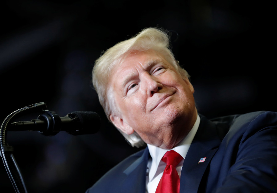 U.S. President Donald Trump speaks at a campaign rally on the eve of the U.S. mid-term elections Photo By: REUTERS/CARLOS BARRIA U.S. President Donald Trump speaks at a campaign rally on the eve of the U.S. mid-term elections