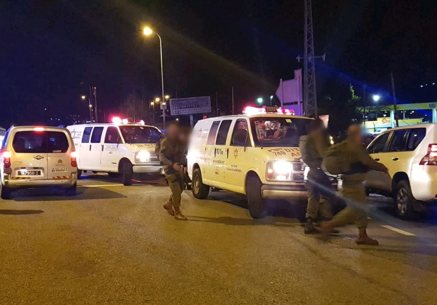 Ambulances gather after six injured in a shooting by Ofra, near Jerusalem. Photo By: MDA Ambulances gather after six injured in a shooting by Ofra, near Jerusalem.