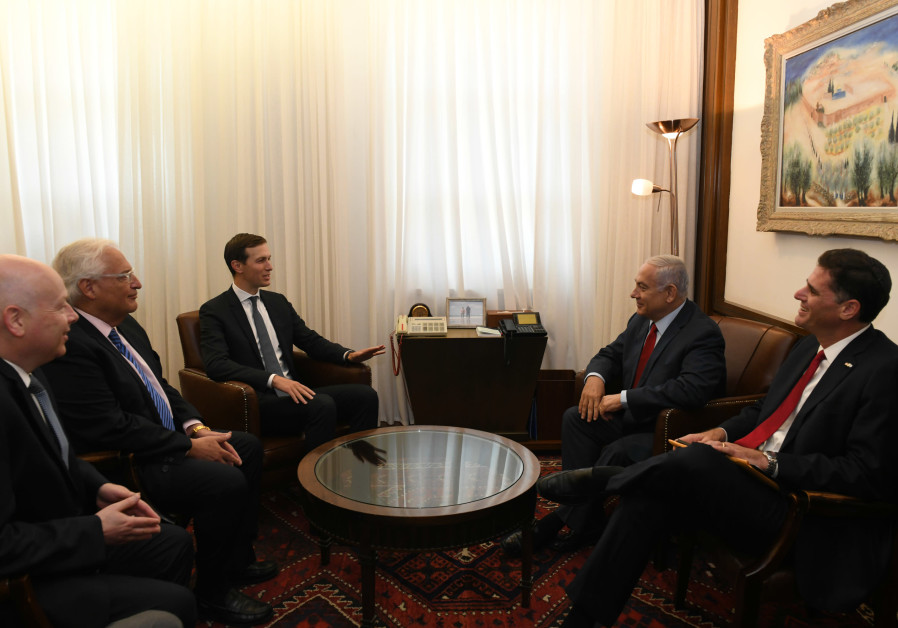 Special envoy Jason Greenblatt, US Ambassador David Freidman, special envoy Jared Kushner, Prime Minister Benjamin Netanyahu and Ambassador the US Ron Dermer meet in Jerusalem, July 31, 2019 Photo By: KOBI GIDON / GPO Jared Kushner meets with Netanyahu in Israel as U.S. doubles down on peace plan