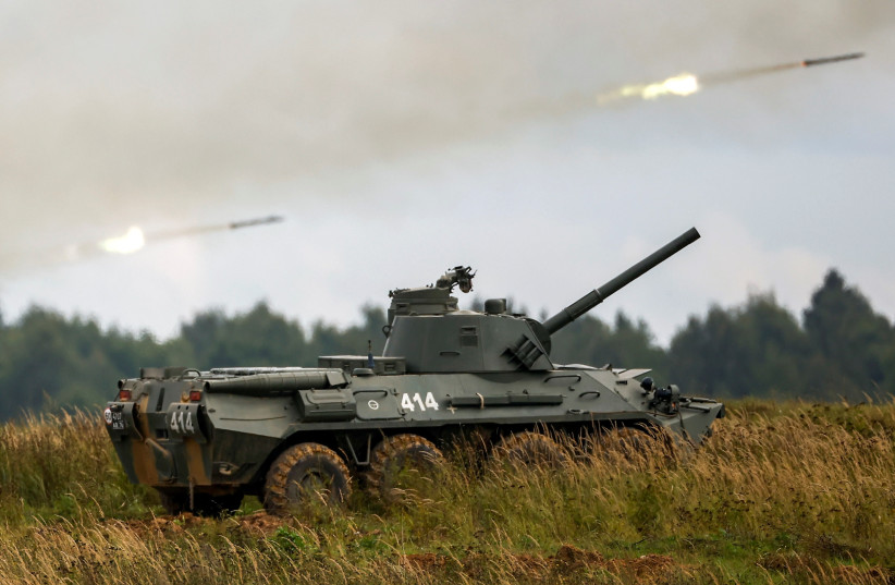 A Russian Nona-SVK self-propelled artillery gun is seen during the International Army Games 2021 outside Moscow, Russia August 24, 2021 (credit: REUTERS/MAXIM SHEMETOV) A Russian Nona-SVK self-propelled artillery gun is seen during the International Army Games 2021 outside Moscow, Russia August 24, 2021 (credit: REUTERS/MAXIM SHEMETOV)