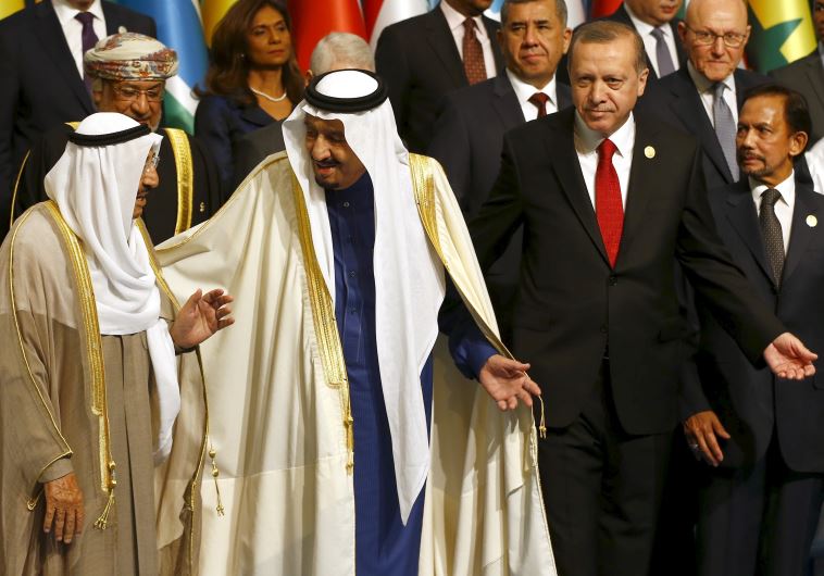 Turkish President Tayyip Erdogan (R), Emir of Kuwait Sheikh Sabah al-Ahmad al-Sabah (L) and King Salman of Saudi Arabia at the Organisation of Islamic Cooperation (OIC) Istanbul Summit (credit: REUTERS) Turkish President Tayyip Erdogan (R), Emir of Kuwait Sheikh Sabah al-Ahmad al-Sabah (L) and King Salman of Saudi Arabia at the Organisation of Islamic Cooperation (OIC) Istanbul Summit (credit: REUTERS)