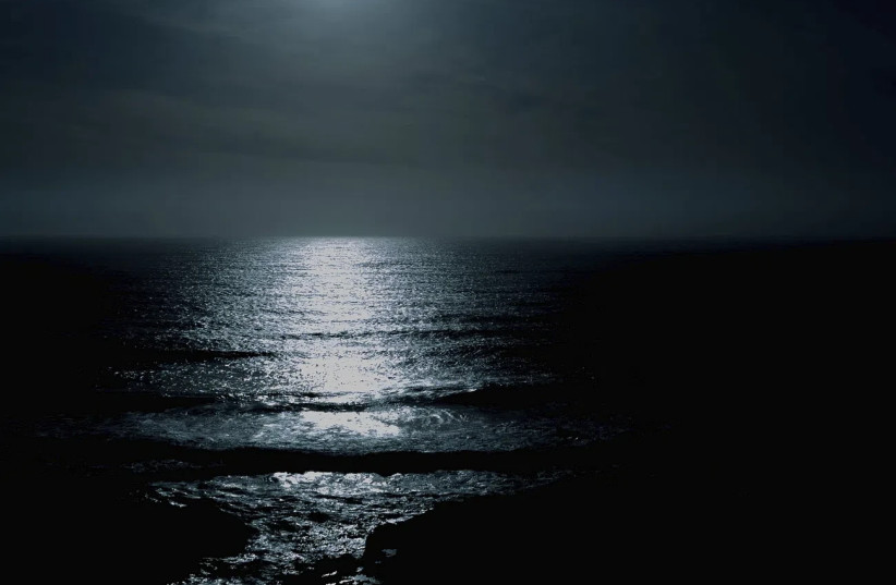 Moonlight reflecting on the sea at night. (credit: RAWPIXEL) Moonlight reflecting on the sea at night. (credit: RAWPIXEL)