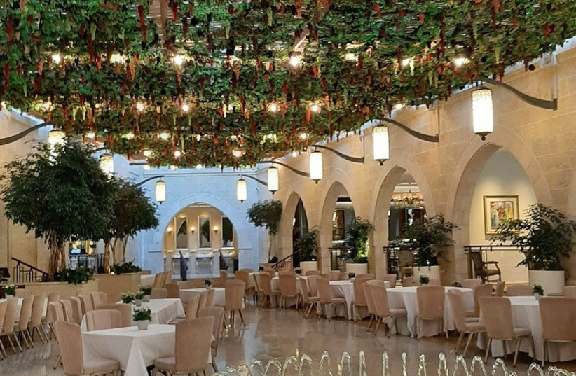 Worlds largest indoor sukkah, Waldorf Astoria, Jerusalem, September 2023 (credit: WALDORF ASTORIA JERUSALEM) Worlds largest indoor sukkah, Waldorf Astoria, Jerusalem, September 2023 (credit: WALDORF ASTORIA JERUSALEM)