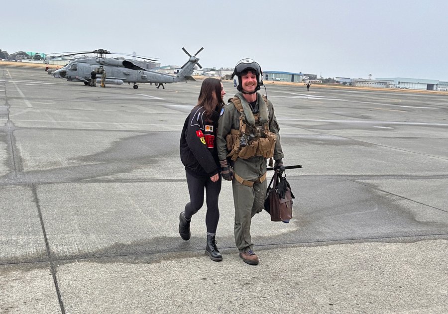 Longwell and Smith at Navel Air Facility Atsugi shortly after his arrival home from deployment. (Photo by Peggy Kerber)